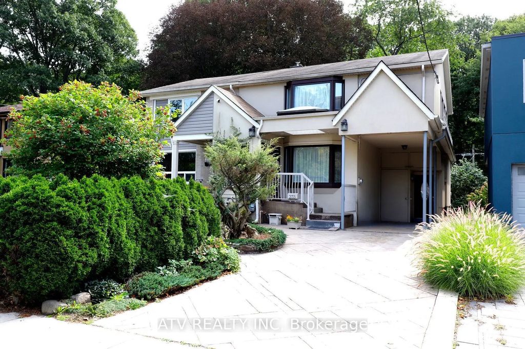 235 Saint Marks Road, Toronto W02