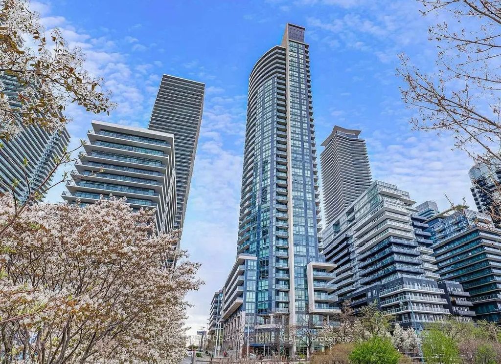 59 Annie Craig Drive 617, Toronto W06