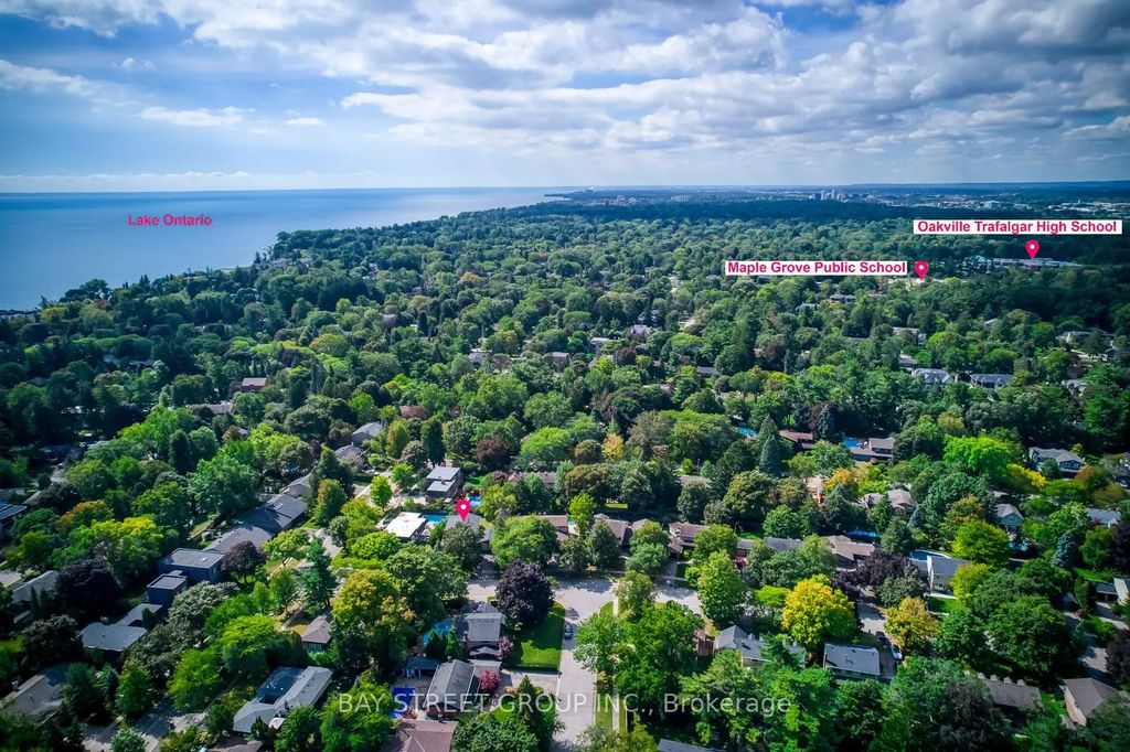 216 Beechfield Road, Oakville
