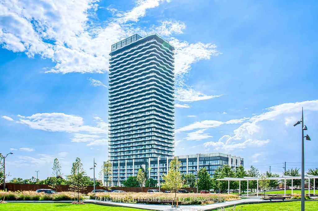 36 Zorra Street 1707, Toronto W08