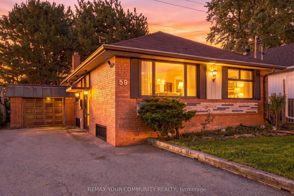 59 Redwater Drive, Toronto W10
