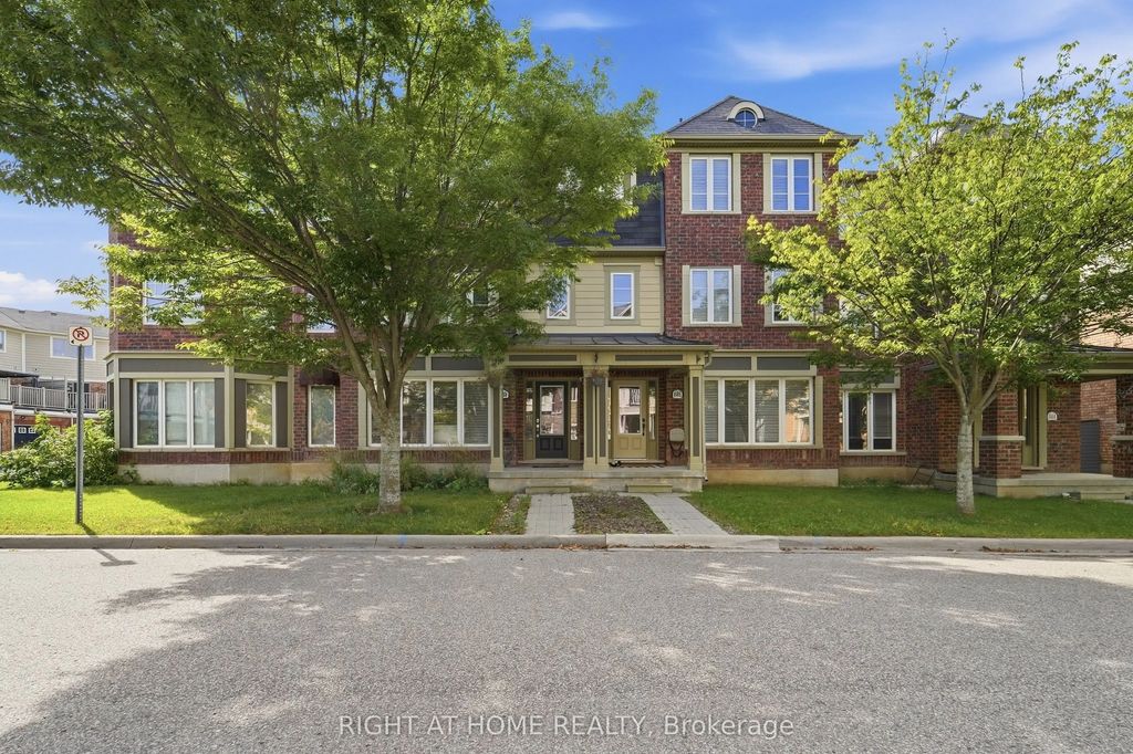 888 Jempson Path, Milton