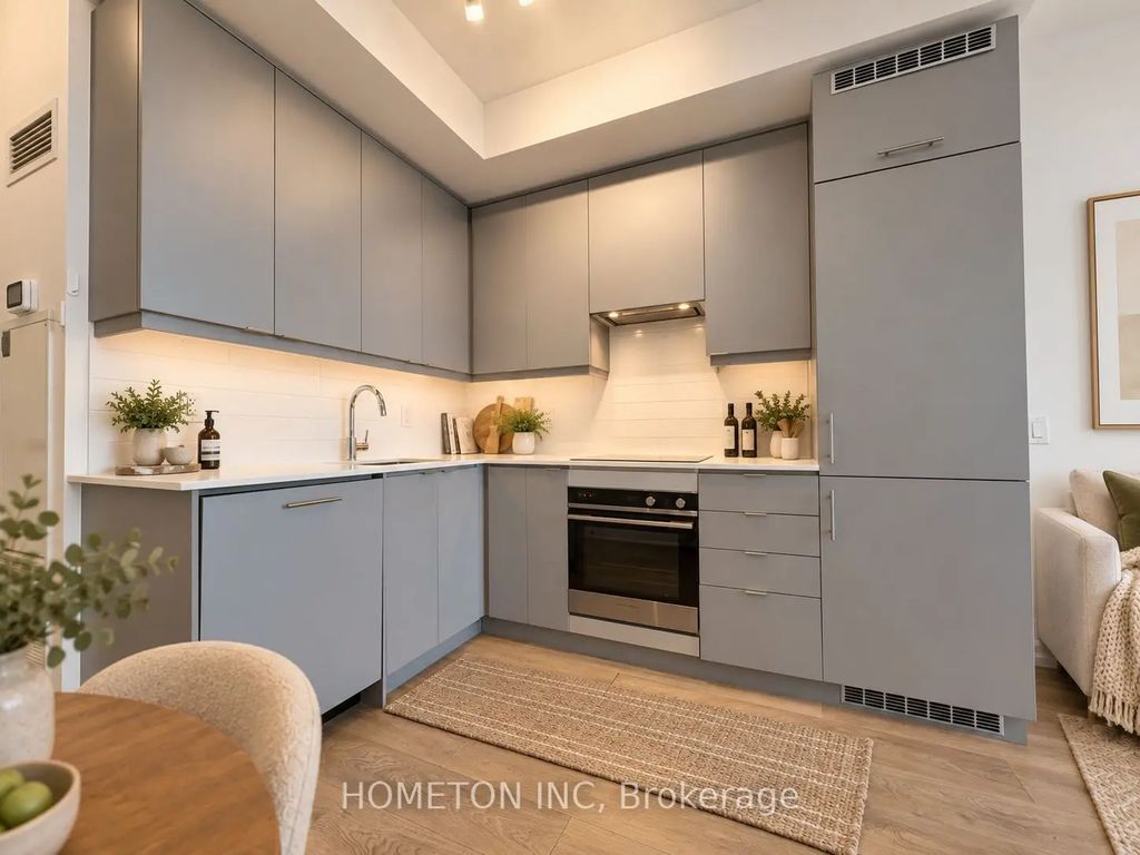 36 Elm Drive W 2705, Mississauga