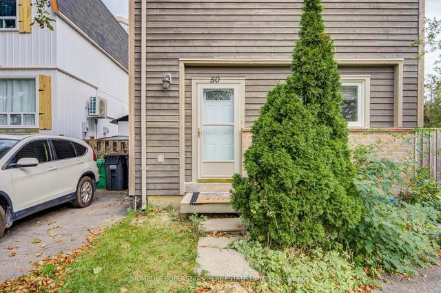 50 Hoskins Square, Brampton