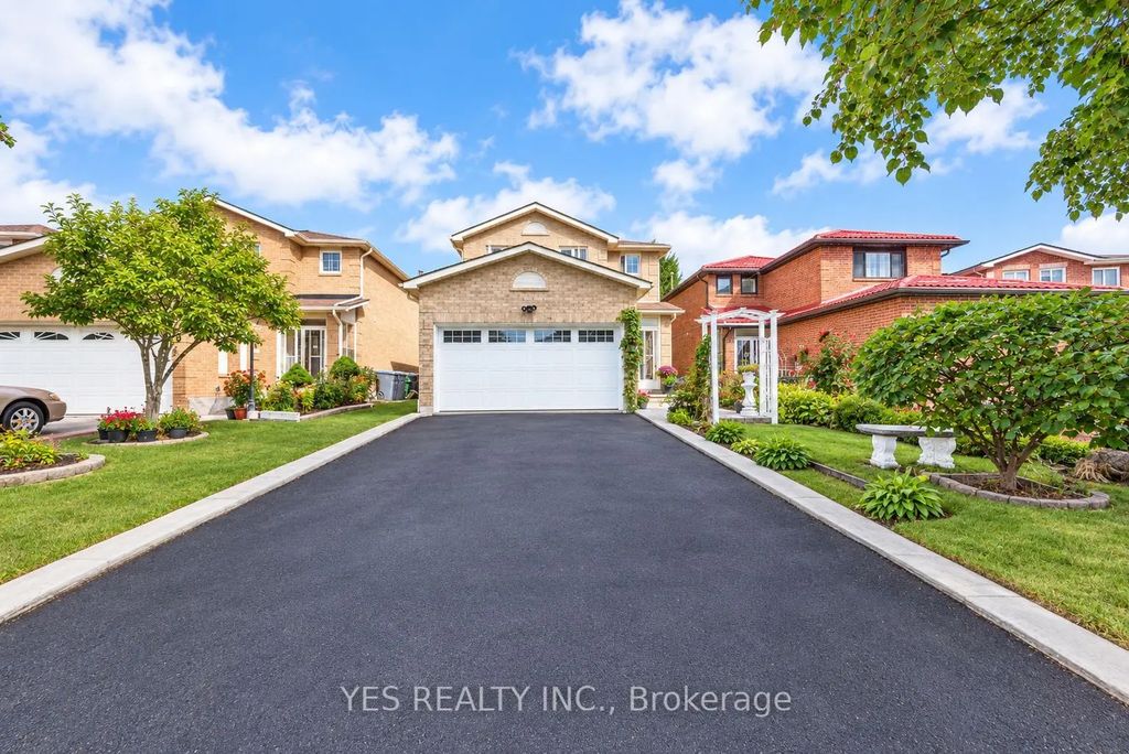 7 Colchester Avenue, Brampton
