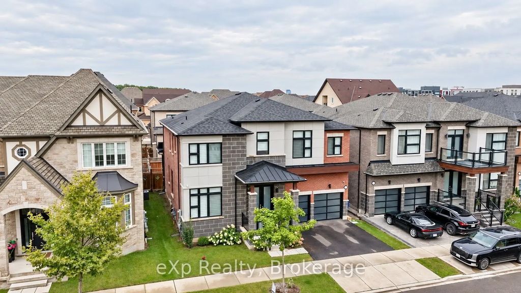 3313 Sunningdale Gardens, Oakville