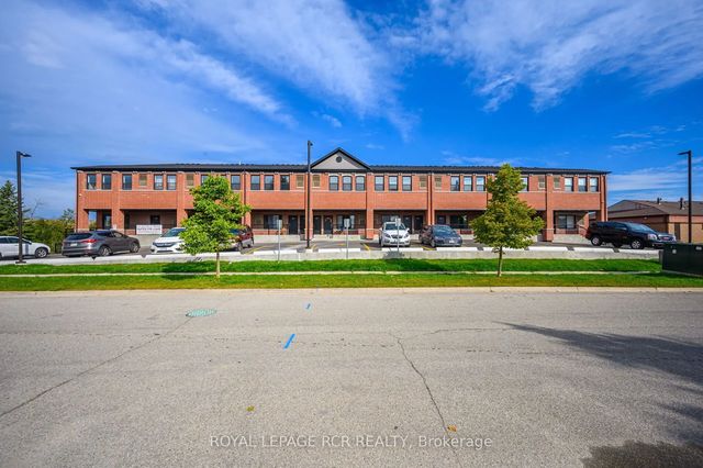 15 Brenda Boulevard 305, Orangeville