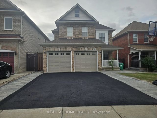 790 Crawford Mill Avenue, Mississauga