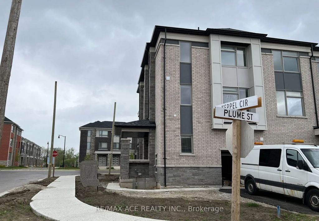 2 Plume Street B, Brampton