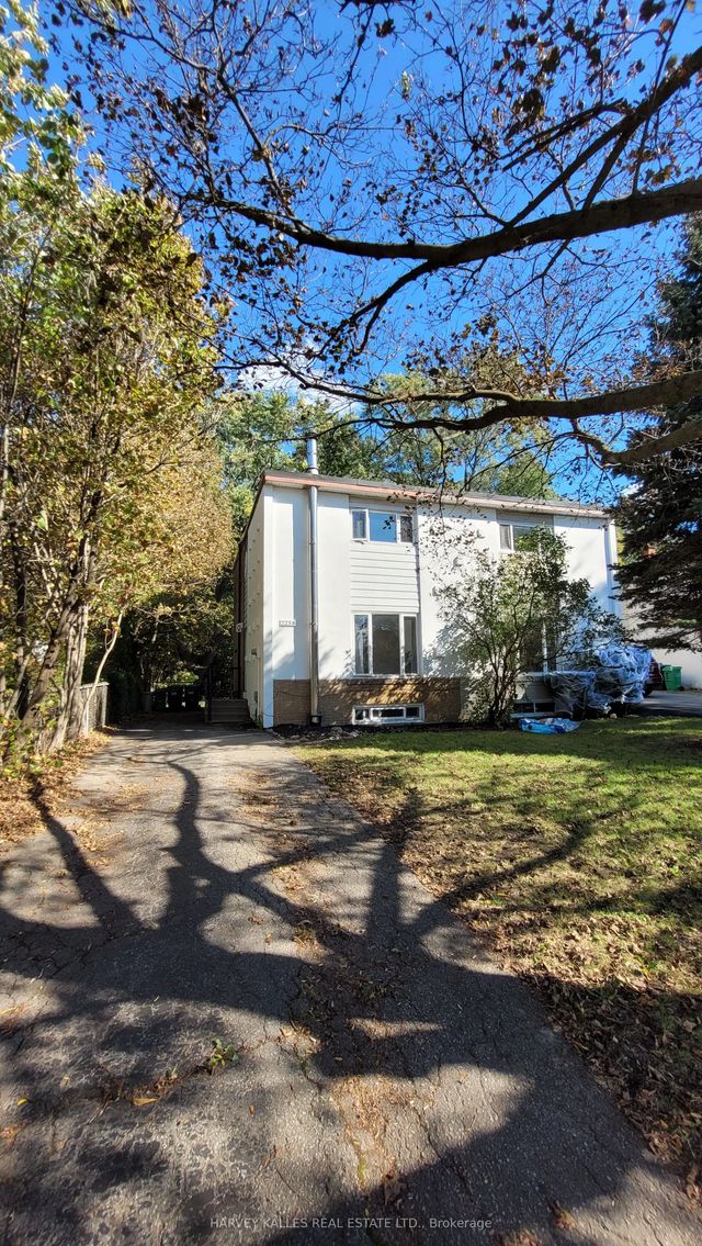 2258 Brookhurst Road, Mississauga
