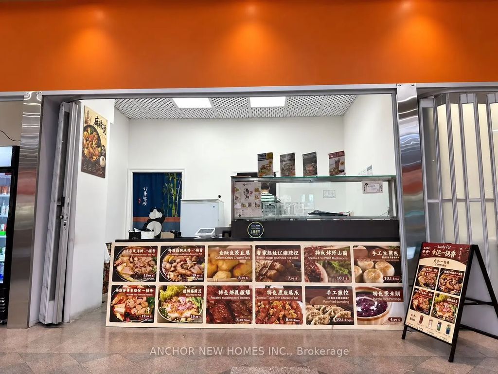 1000 Burnhamthorpe Road W 14, Mississauga