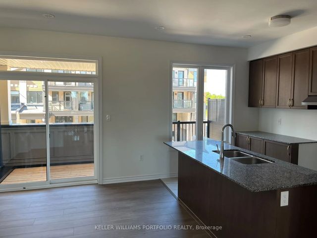 8 Thornbird Crescent Upper, Brampton