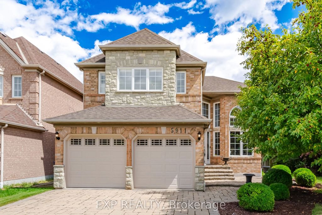 5911 Greensboro Drive, Mississauga