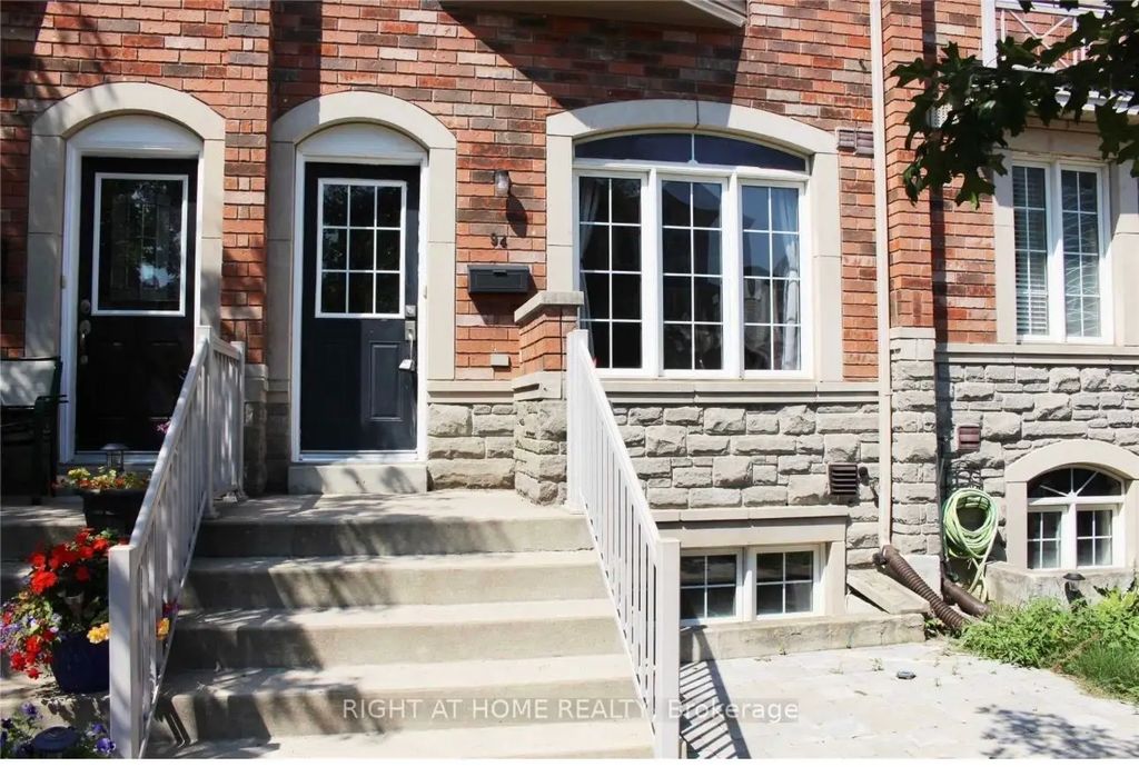 94 Jim Baird Mews, Toronto W05