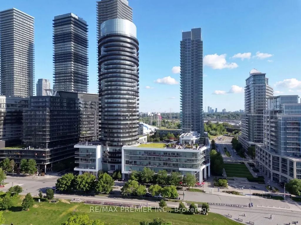 80 Marine Parade Drive 906, Toronto W06