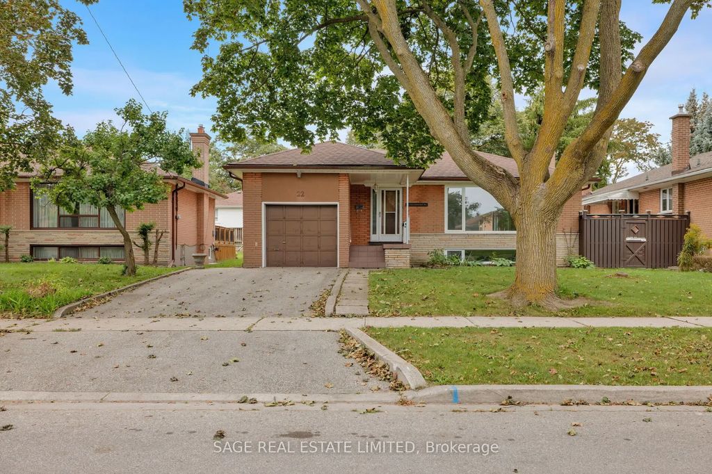 22 Ridgemount Road, Toronto W09