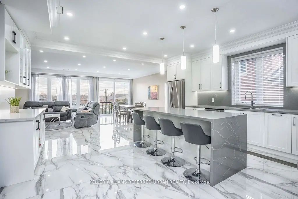 83 Floral Parkway, Toronto W04