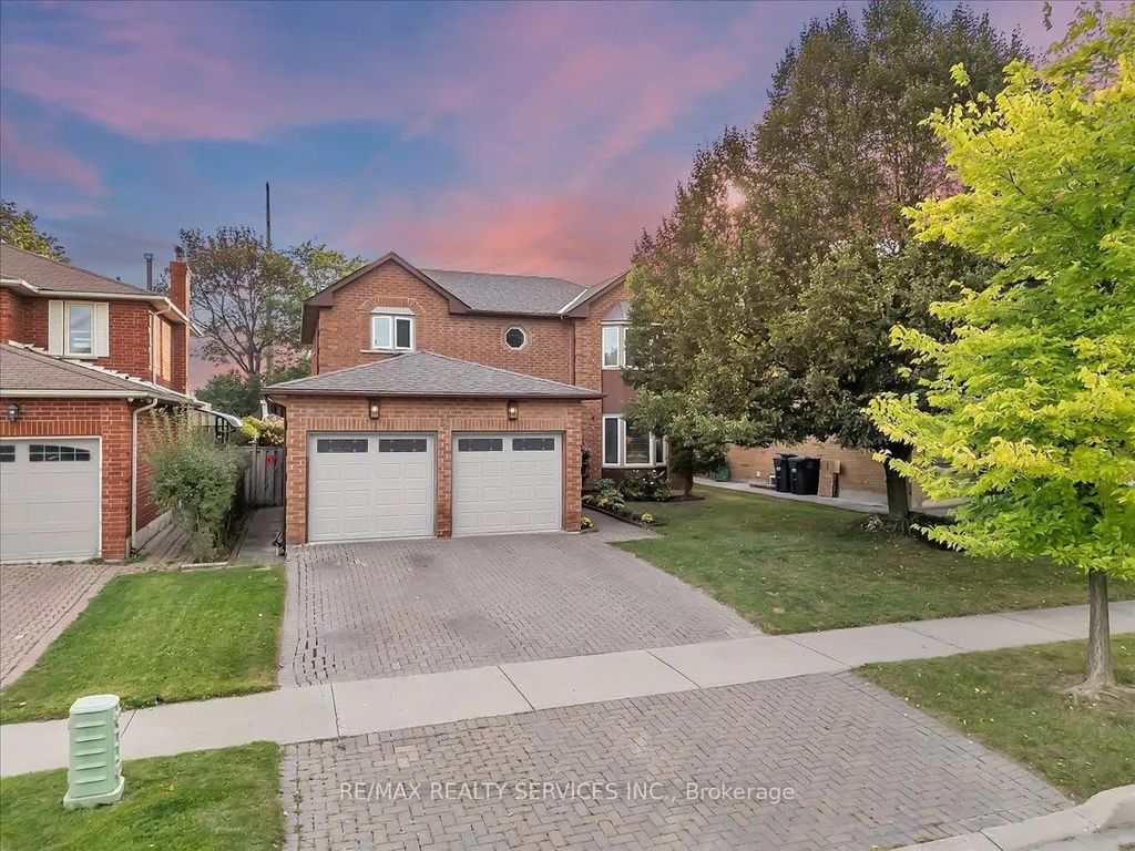 18 Corkett Drive, Brampton