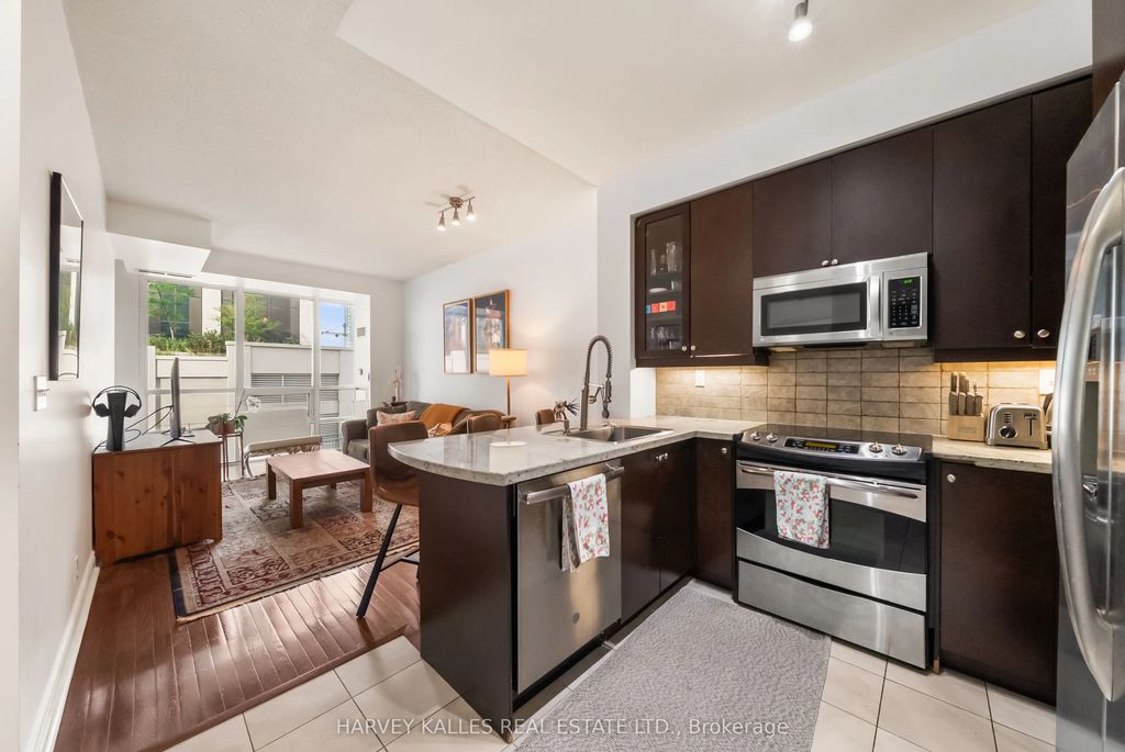 1910 Lake Shore Boulevard W 602, Toronto W01