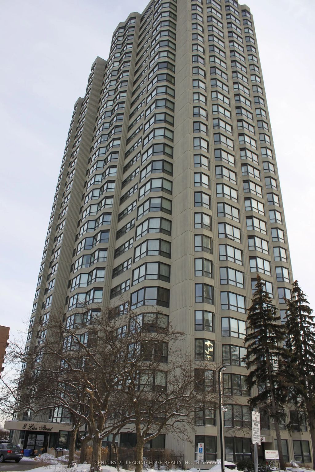 8 Lisa Street 2002, Brampton