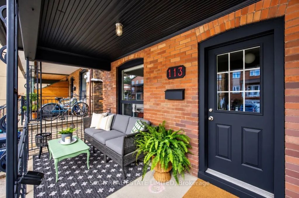113 Lightbourn Avenue, Toronto W02