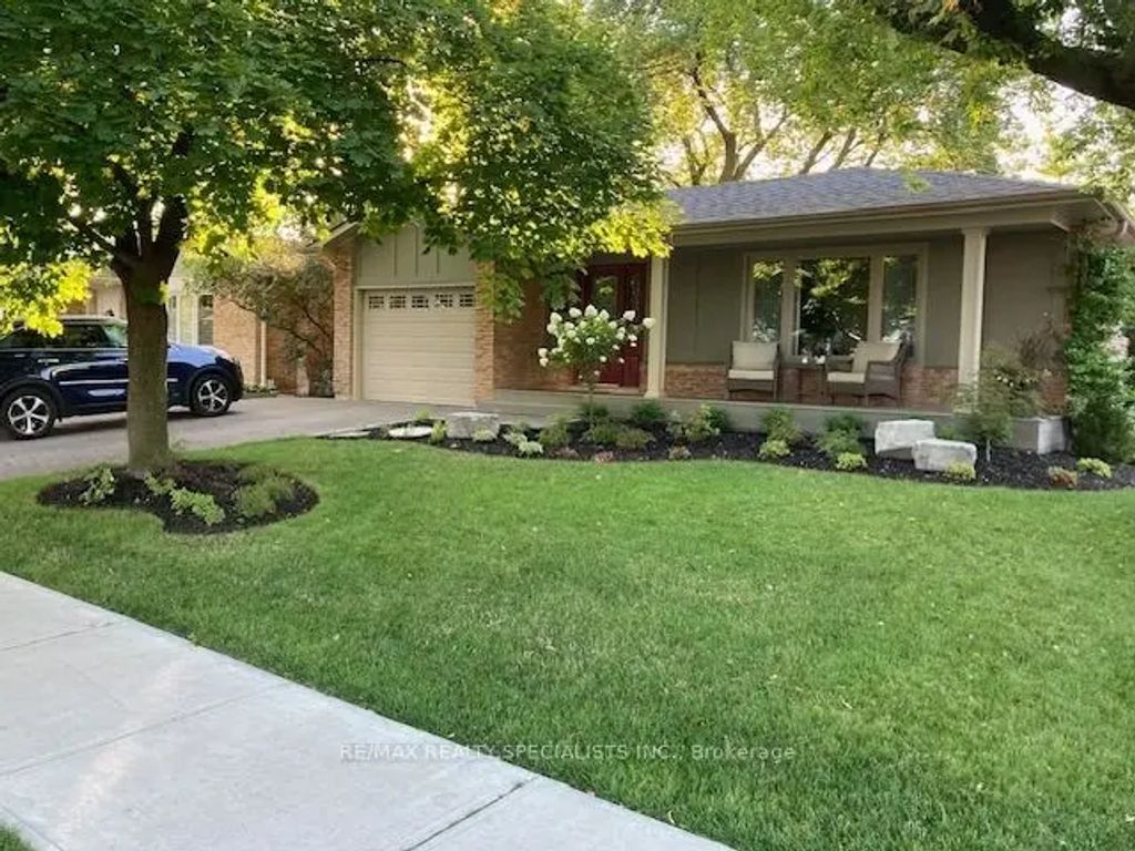 840 Hemlock Drive, Milton