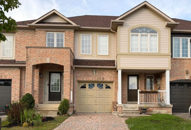 1049 Kennedy Circle, Milton