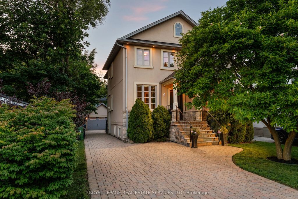 4 Springbrook Gardens, Toronto W07