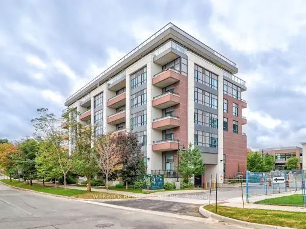 1 Neighbourhood Lane 105, Toronto W07