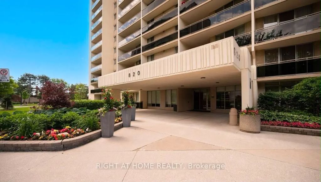 820 Burnhamthorpe Road 1102, Toronto W08