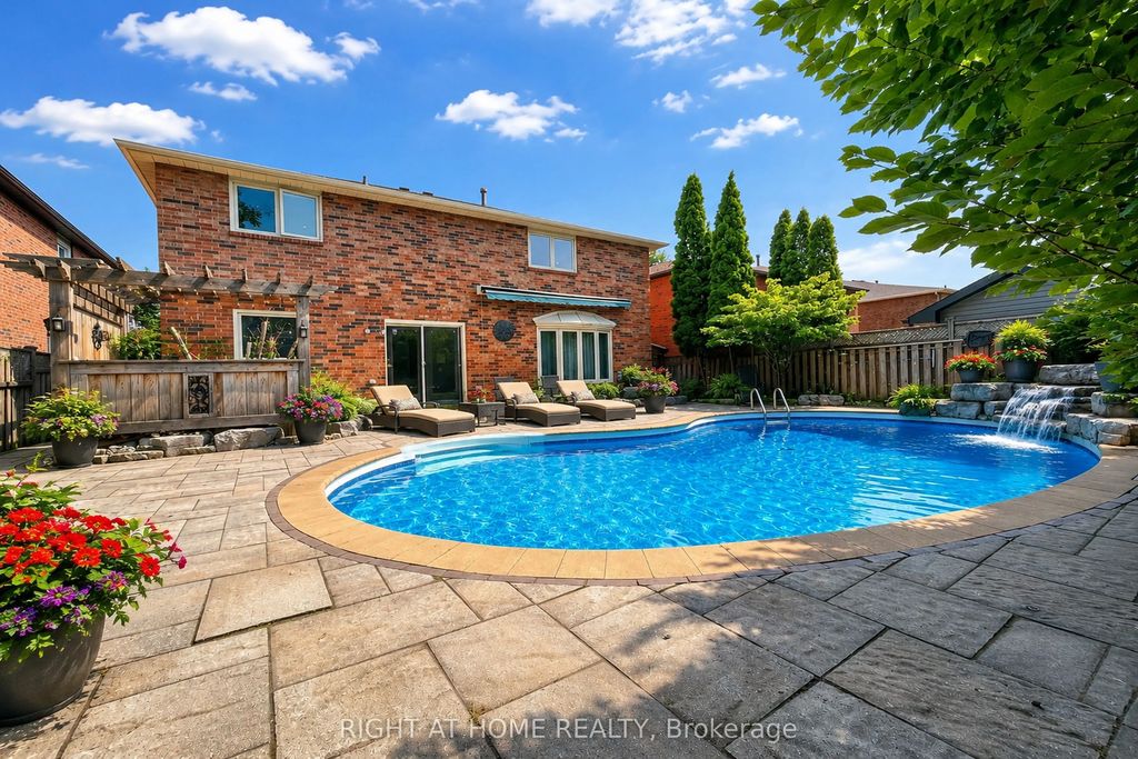 1311 Playter Place, Oakville