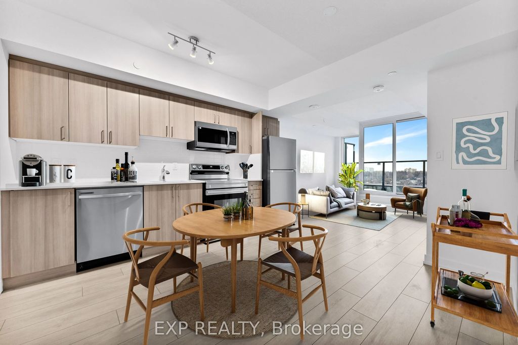 556 Marlee Avenue 811, Toronto W04