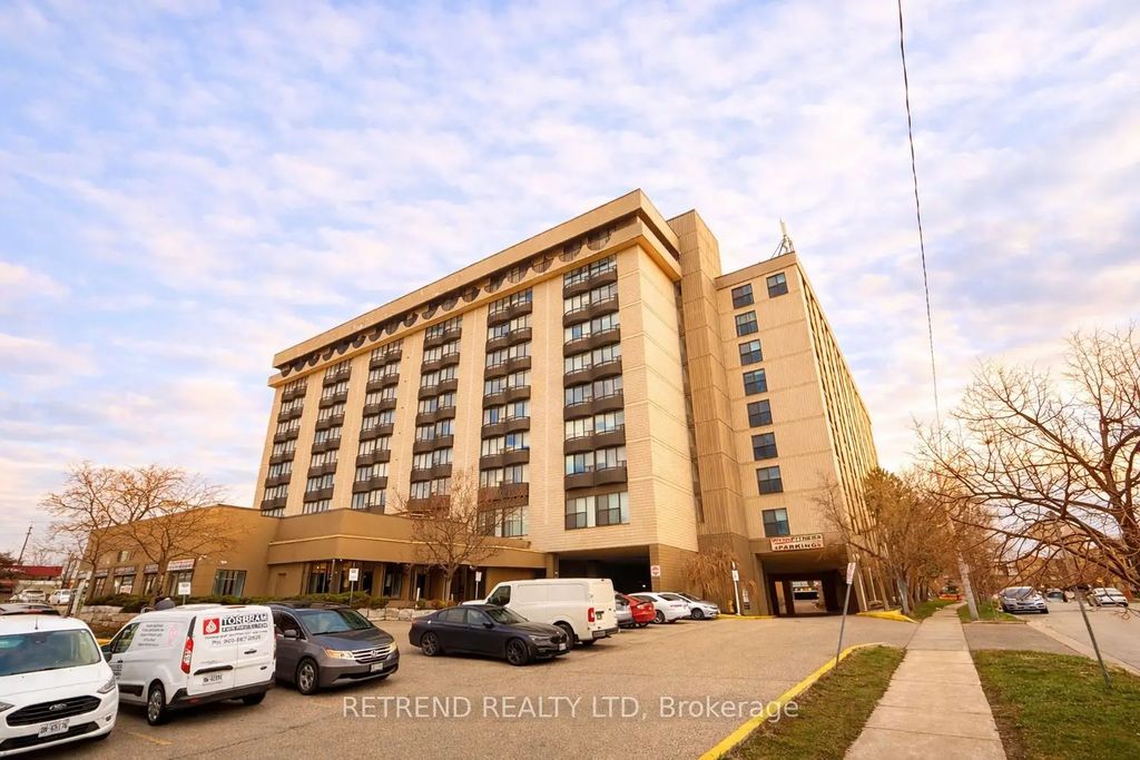 2737 Keele Street 205, Toronto W05
