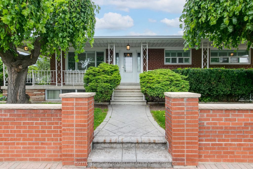 993 Islington Avenue, Toronto W07