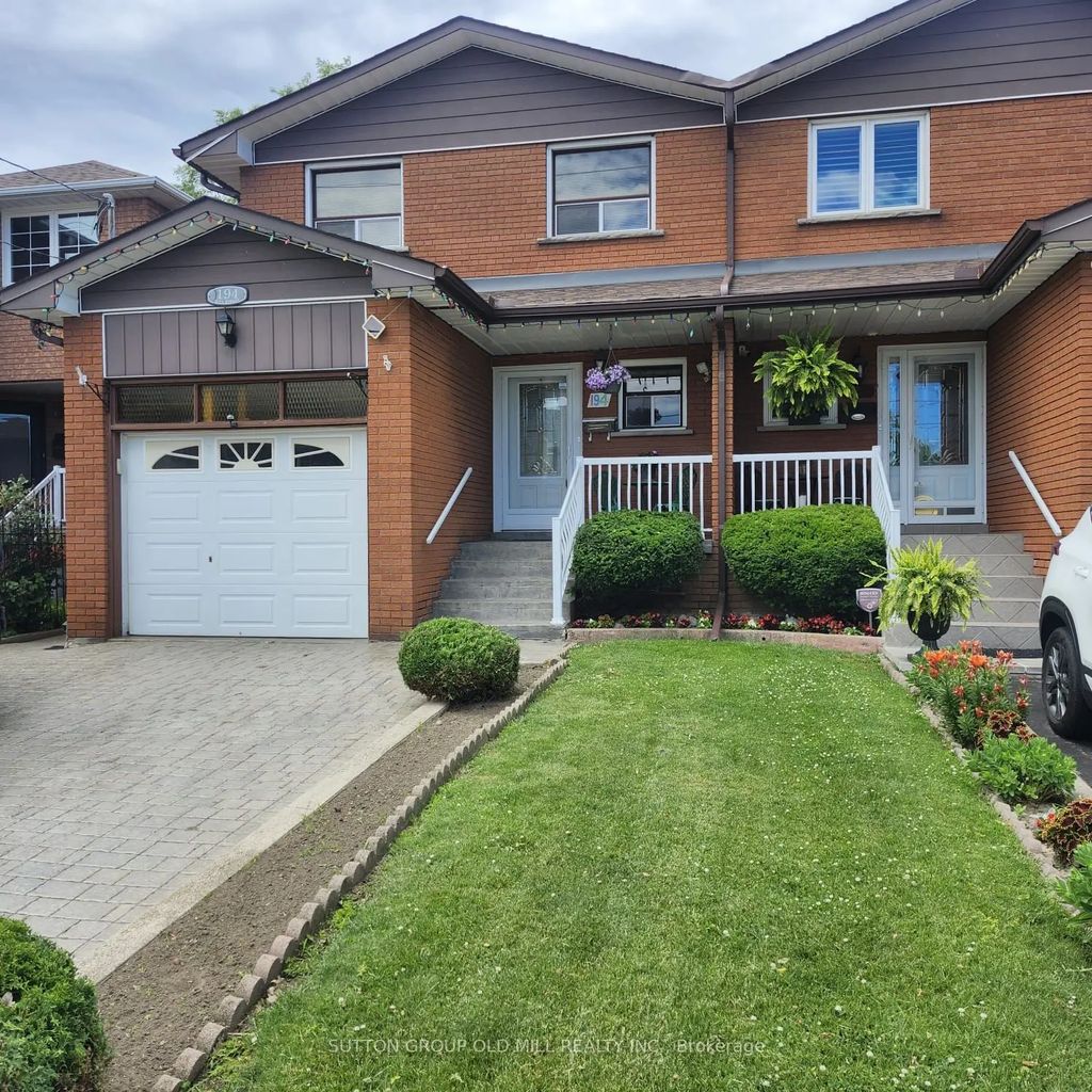 194 Beta Street, Toronto W06