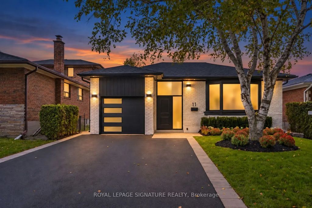 11 Brook Tree Crescent, Toronto W09