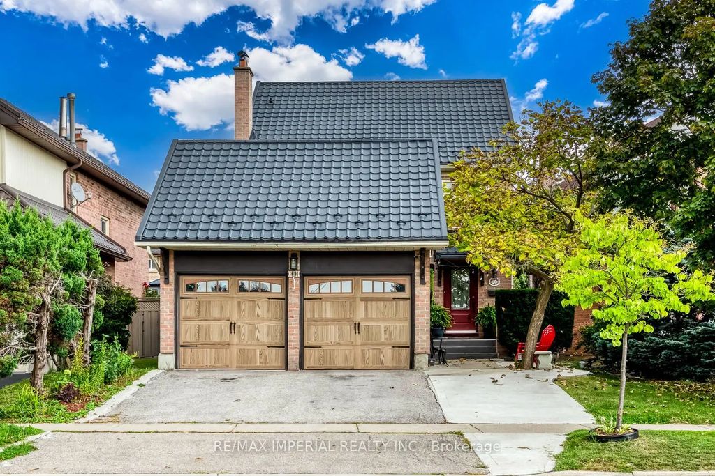 301 Kingsbridge Garden Circle, Mississauga