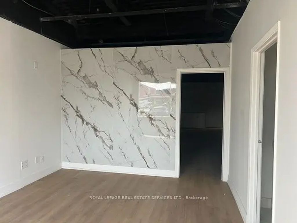 2355 Derry Road E #42, Mississauga