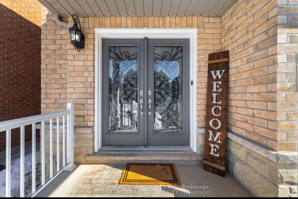122 Teal Crest Circle, Brampton