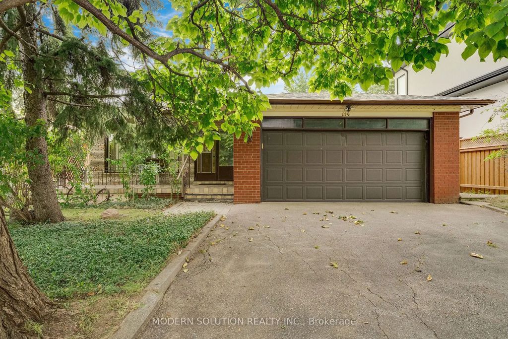 114 Elmcrest Road, Toronto W08