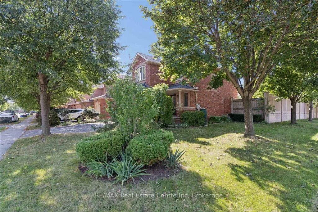 2524 Logan Avenue, Oakville