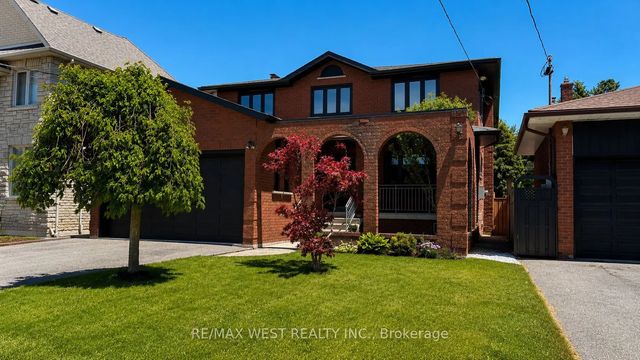 65 Foch Avenue, Toronto W06