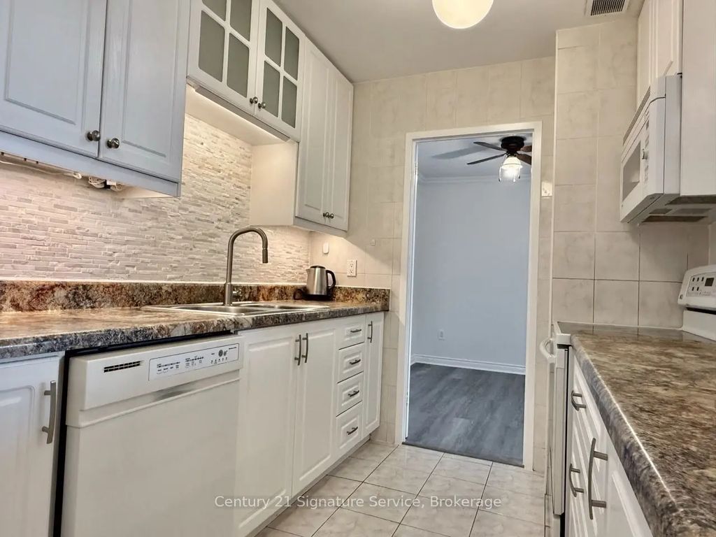 3025 Queen Frederica Drive 1107, Mississauga