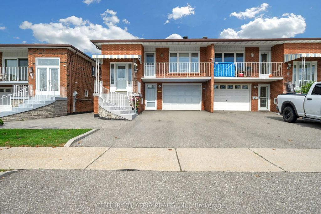 34 Sawmill Road, Toronto W05
