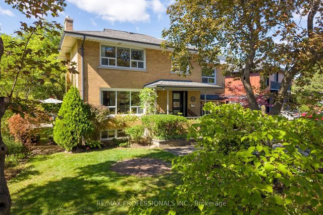 60 Fernalroy Boulevard, Toronto W07