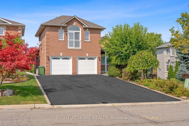 10 Riverwood Terrace, Caledon