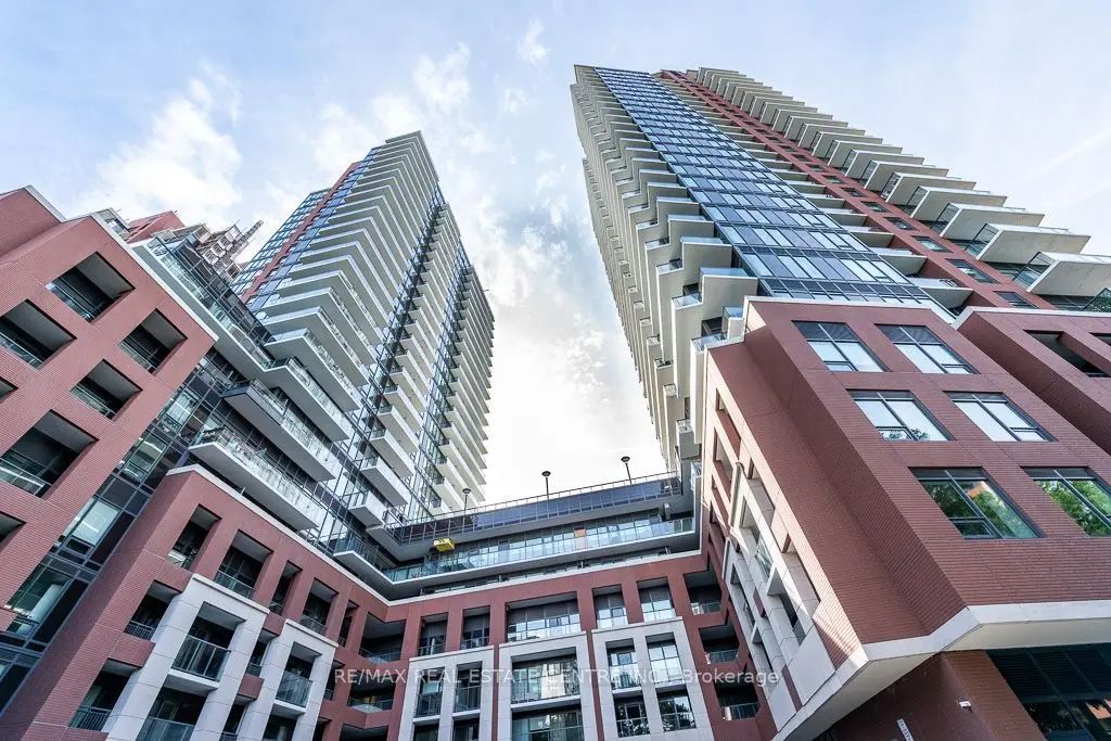 4010 Eglinton Avenue W 1804, Toronto W09