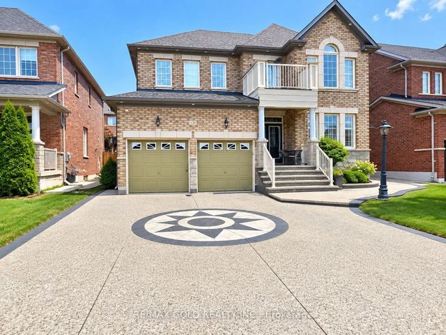 10 Twin Falls Road, Brampton