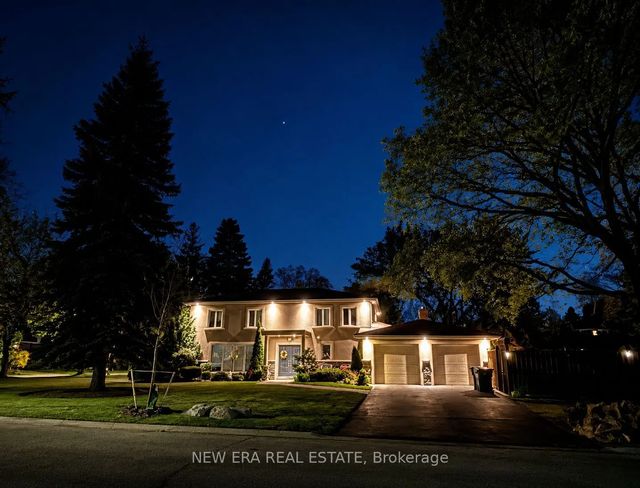 1423 Bunsden Avenue, Mississauga