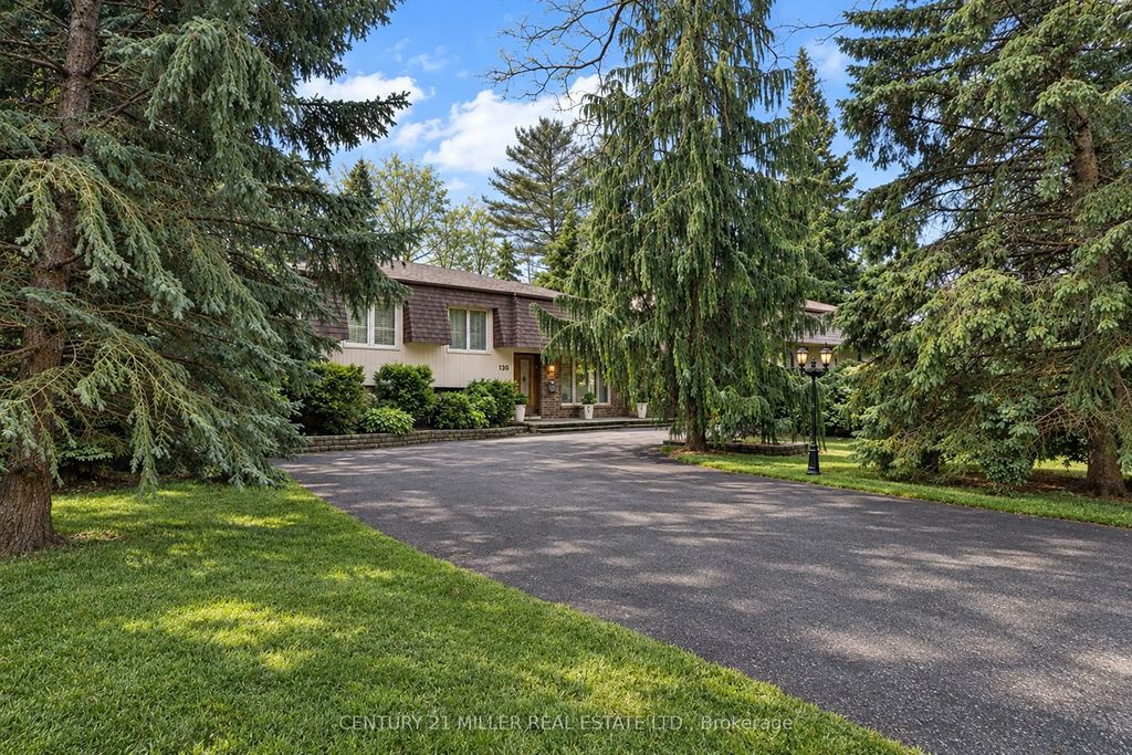 130 Tavistock Square, Oakville